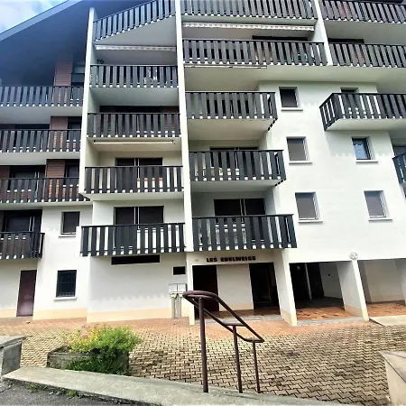 Cocooning Avec Balcon, Parking Souterrain Au Coeur De - Fr-1-624-70 Samoëns